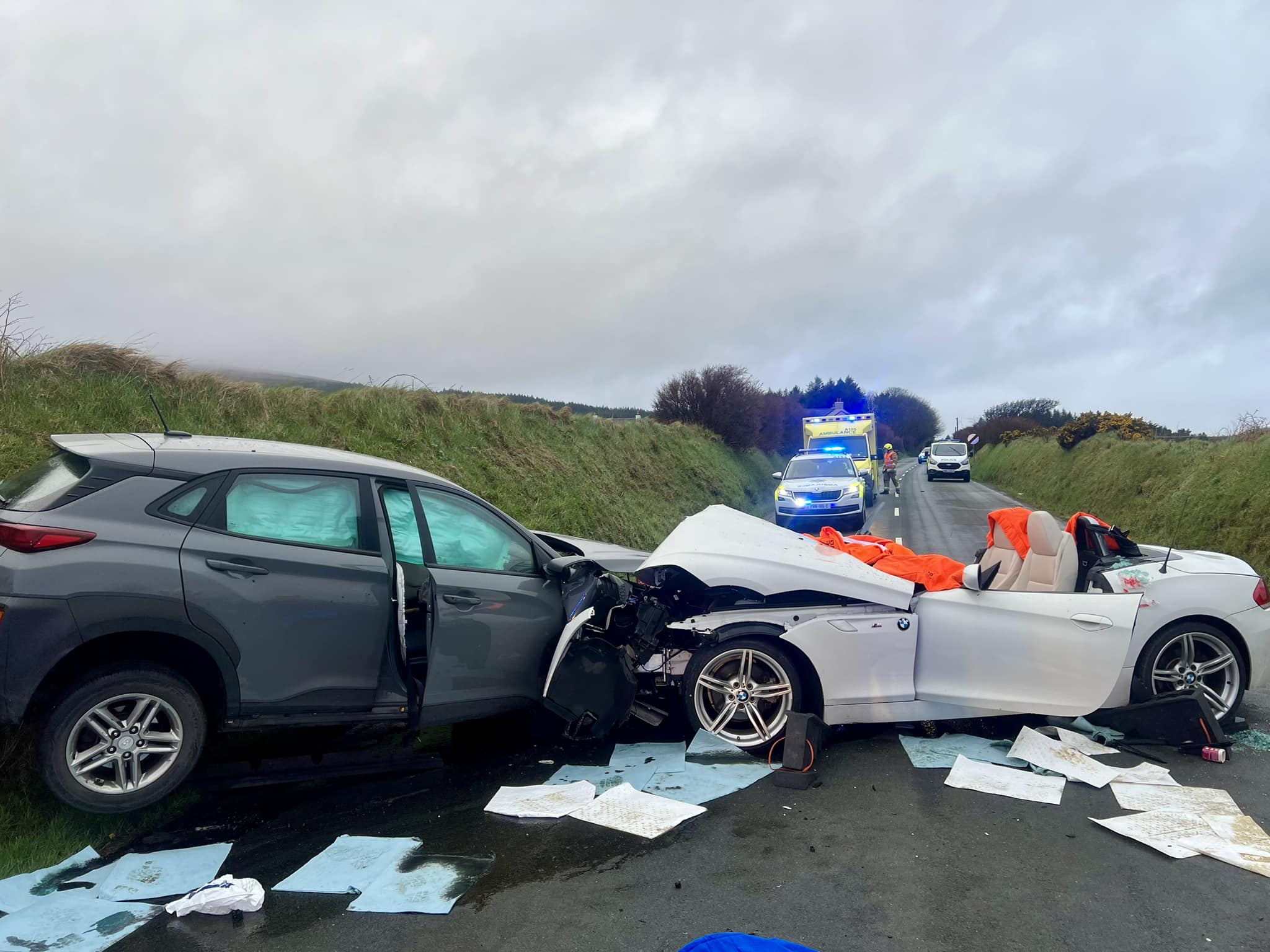 The scene of the crash on the Ballamodha straight (CREDIT: Isle of Man Fire and Rescue Service / Facebook)