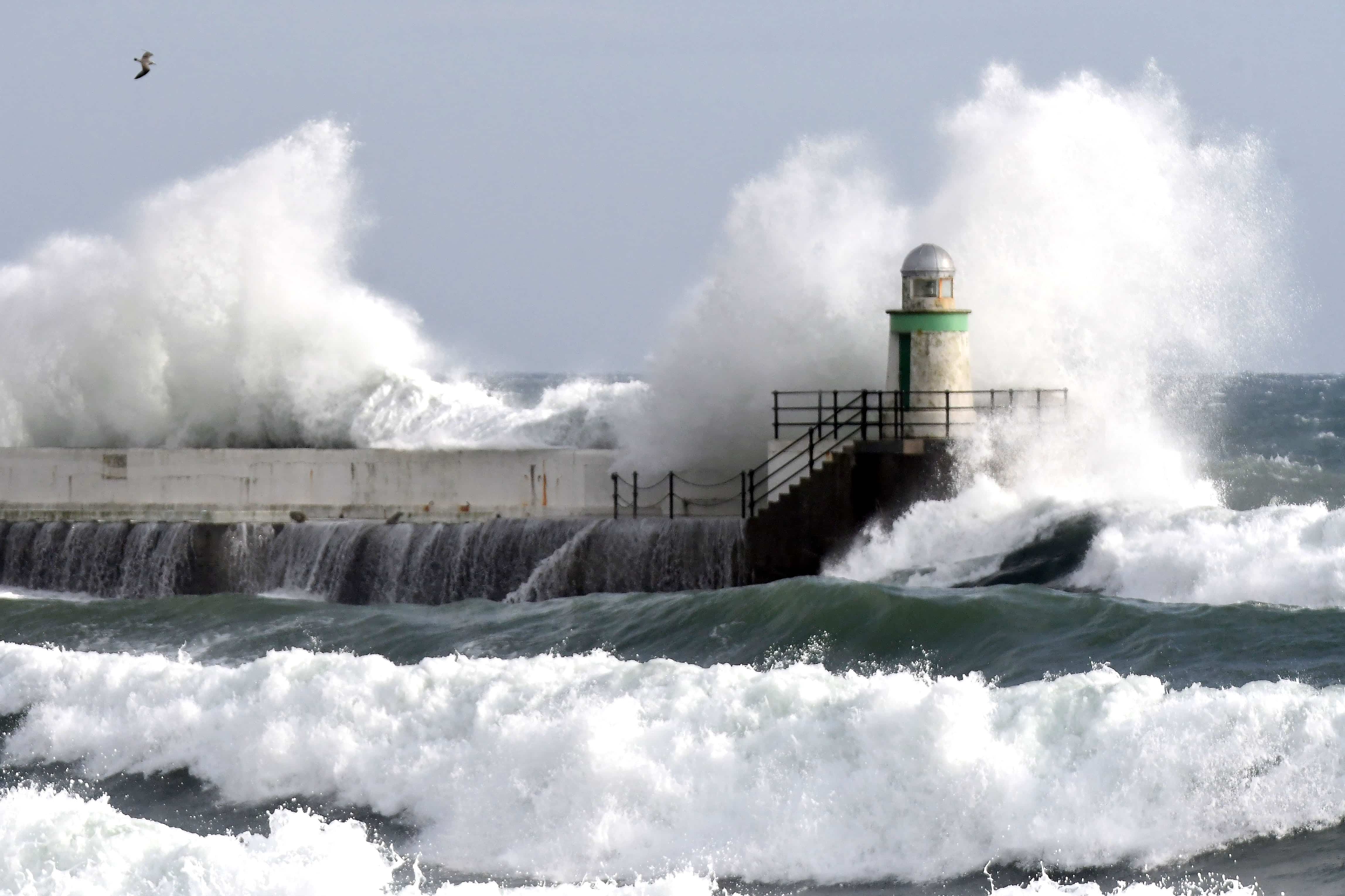 Breaking waves in Laxey during a previous storm
