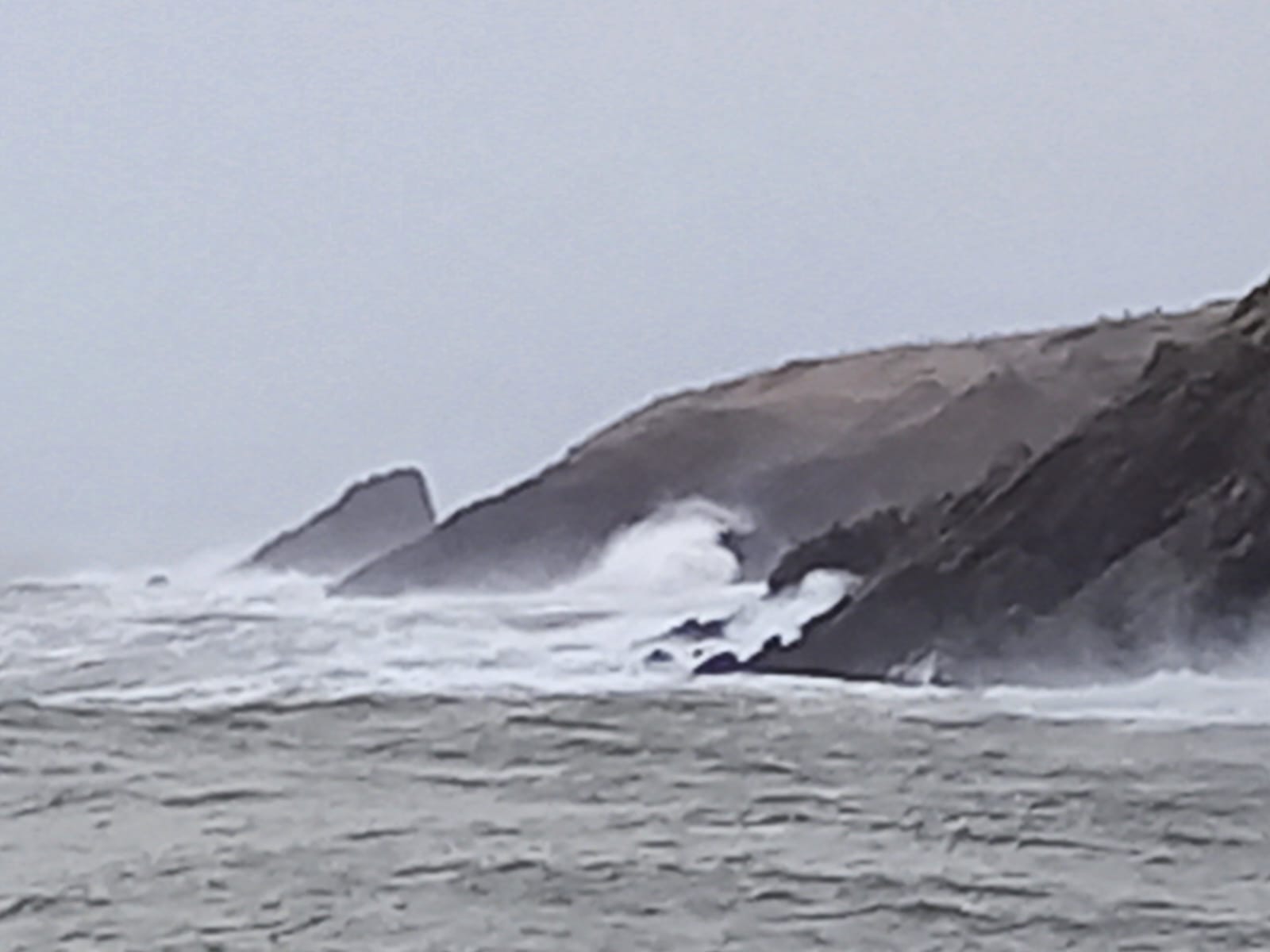 Strong waves in Peel during Storm Eowyn